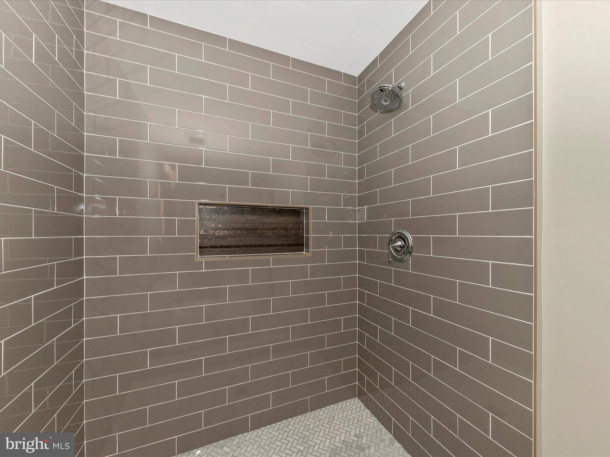 LAYHILL SOUTH - Residential