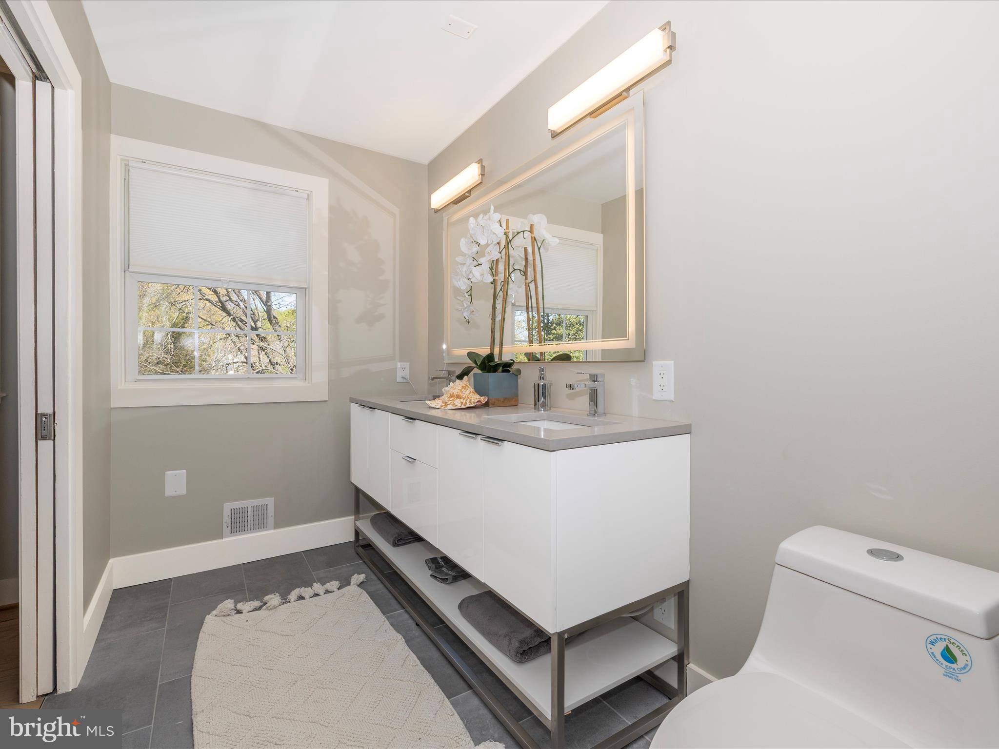 LAYHILL SOUTH - Residential