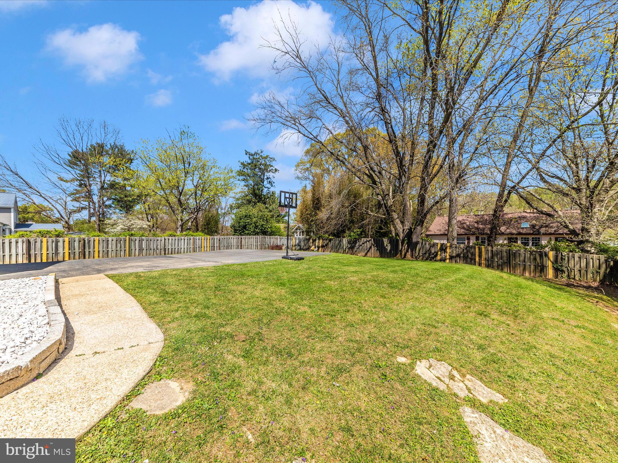 LAYHILL SOUTH - Residential