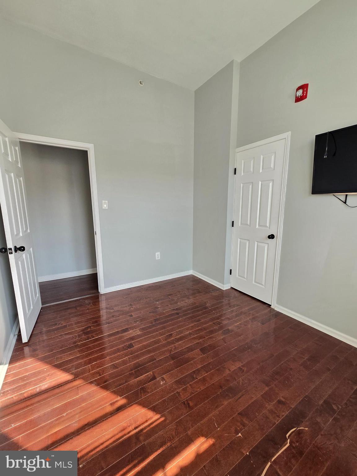 TEMPLE UNIVERSITY - Residential Lease