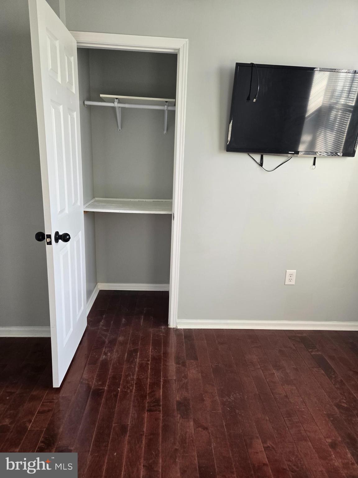 TEMPLE UNIVERSITY - Residential Lease