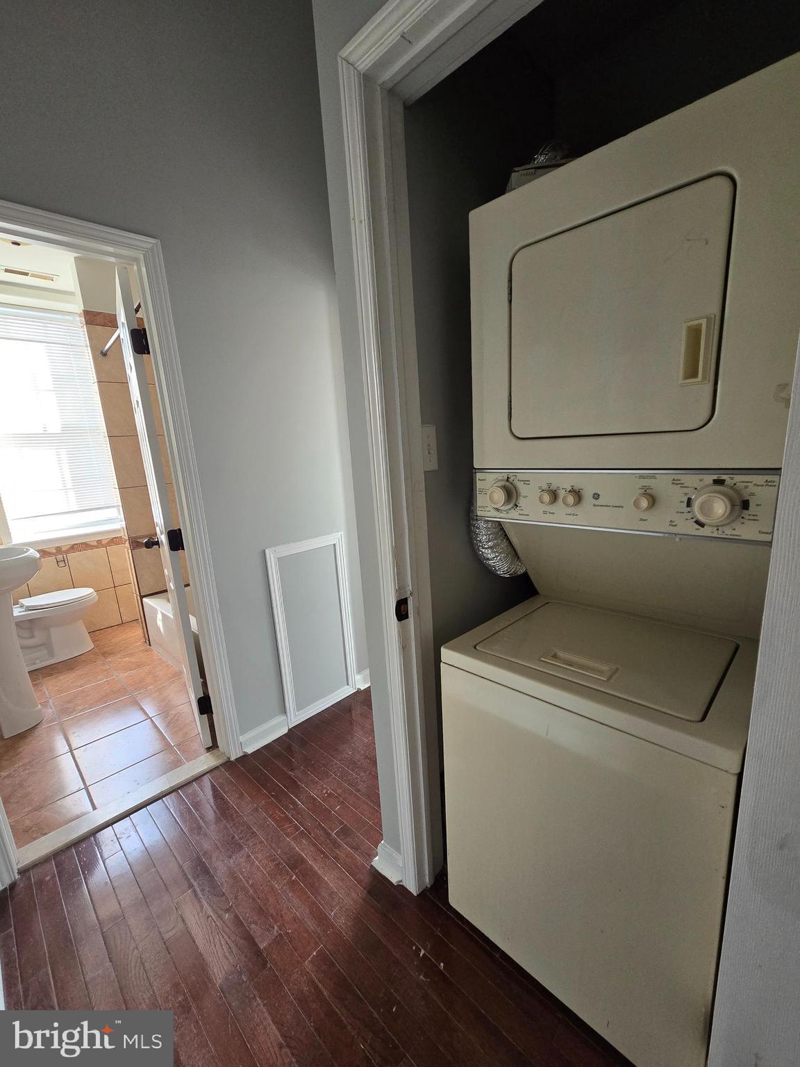 TEMPLE UNIVERSITY - Residential Lease