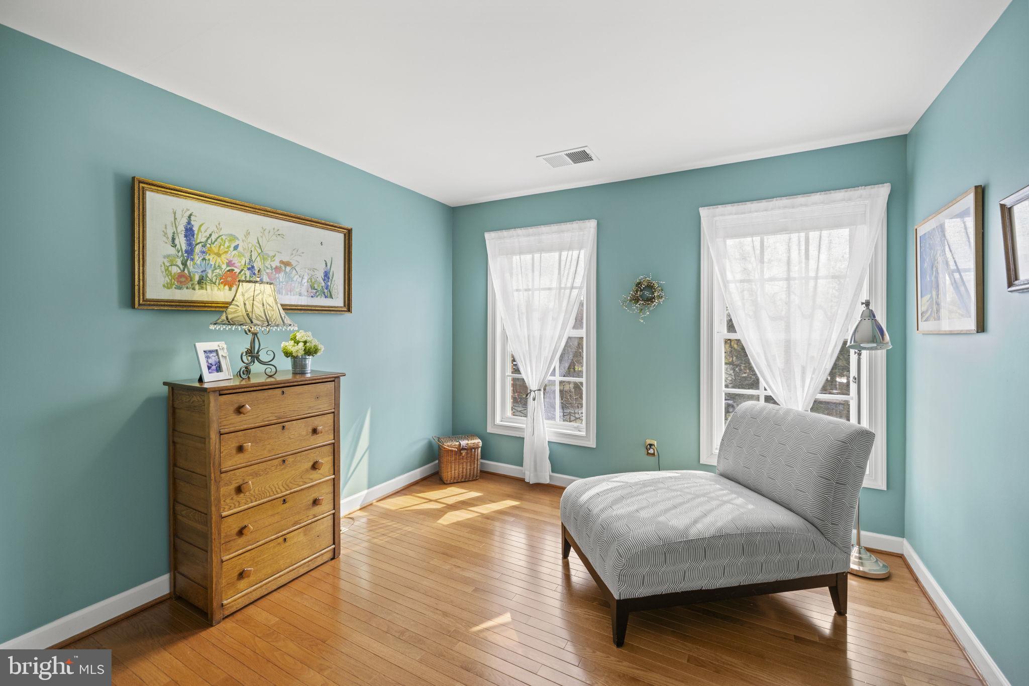 MONTGOMERY WHITE OAK - Residential