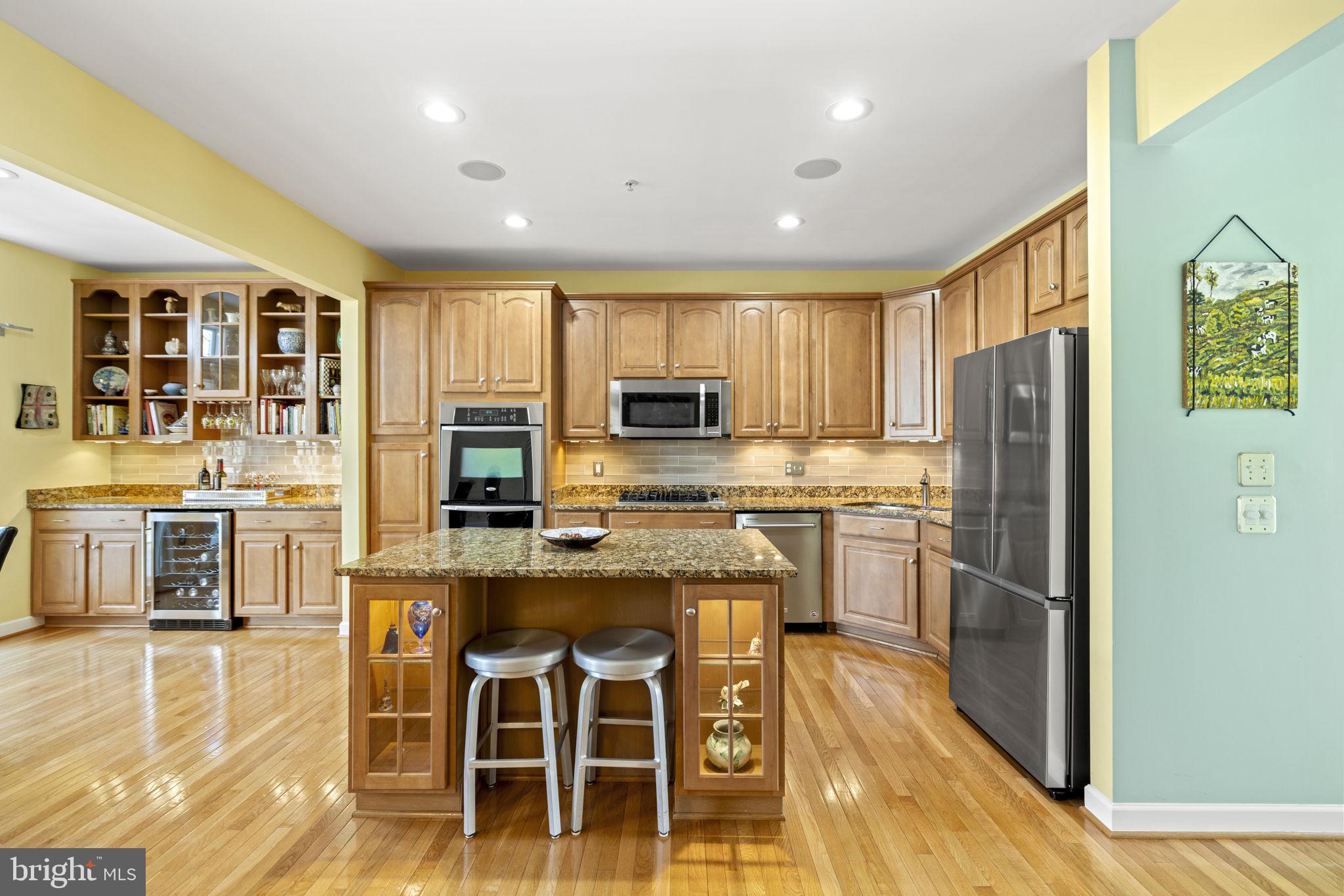 MONTGOMERY WHITE OAK - Residential