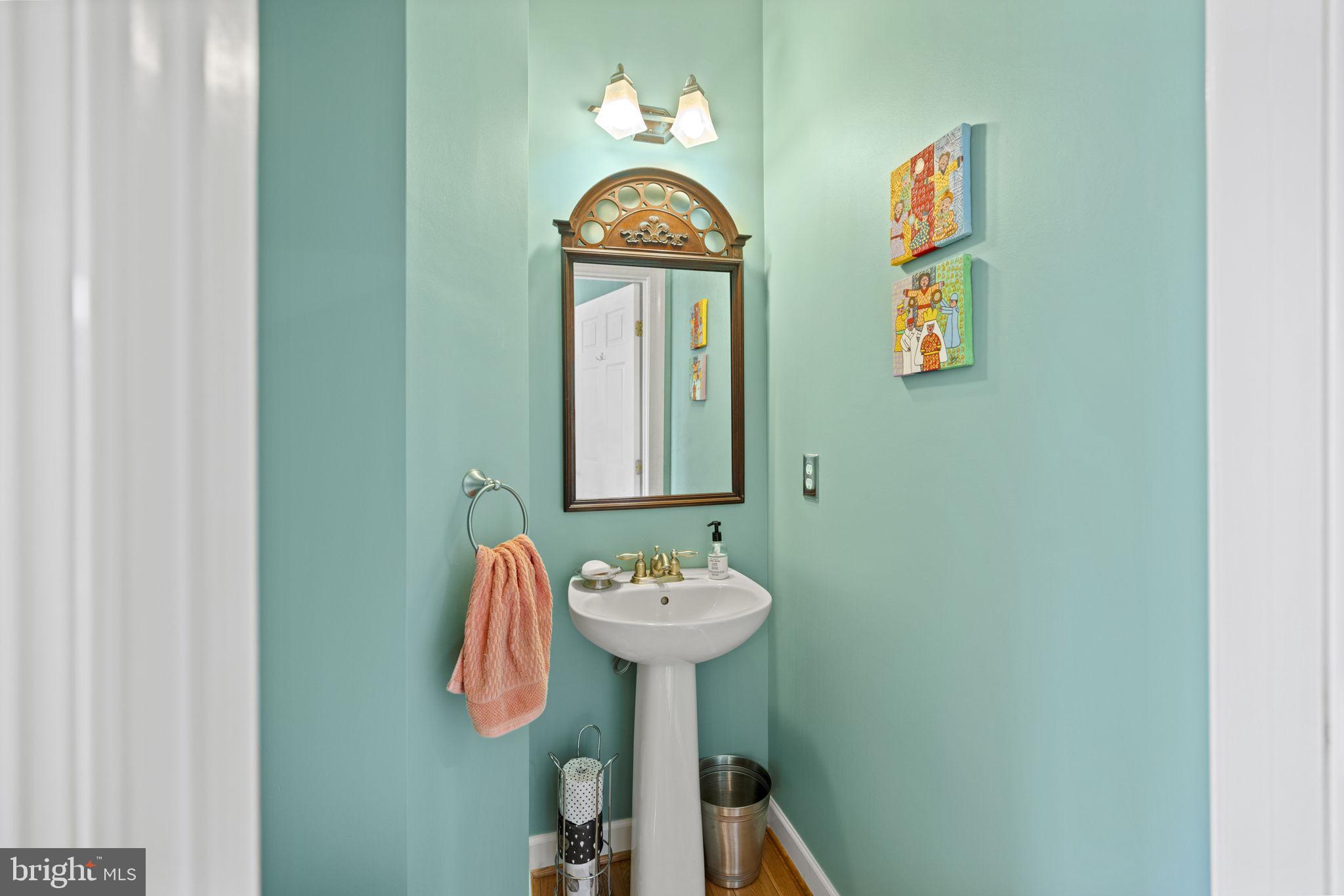 MONTGOMERY WHITE OAK - Residential