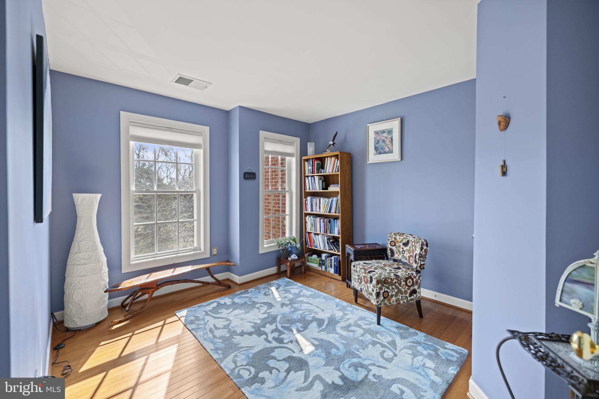 MONTGOMERY WHITE OAK - Residential