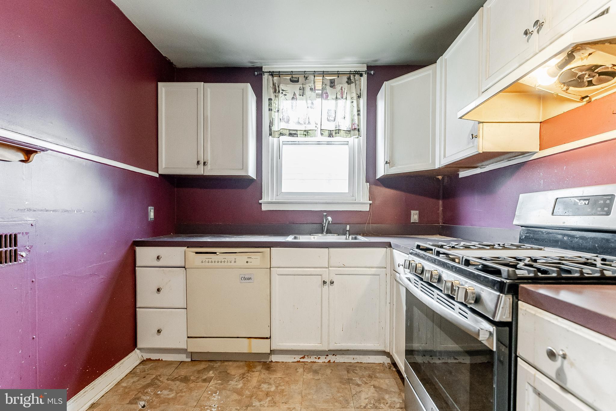 MAYFAIR (EAST) - Residential