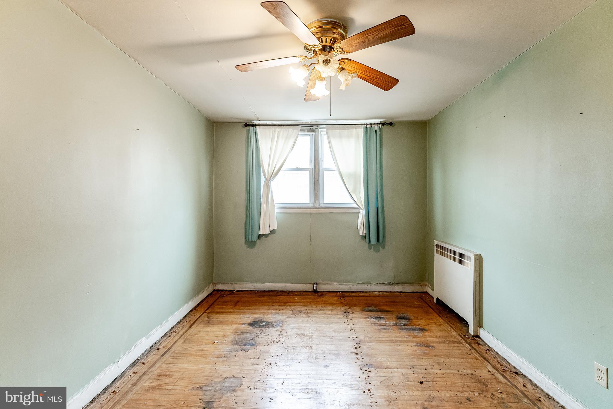 MAYFAIR (EAST) - Residential