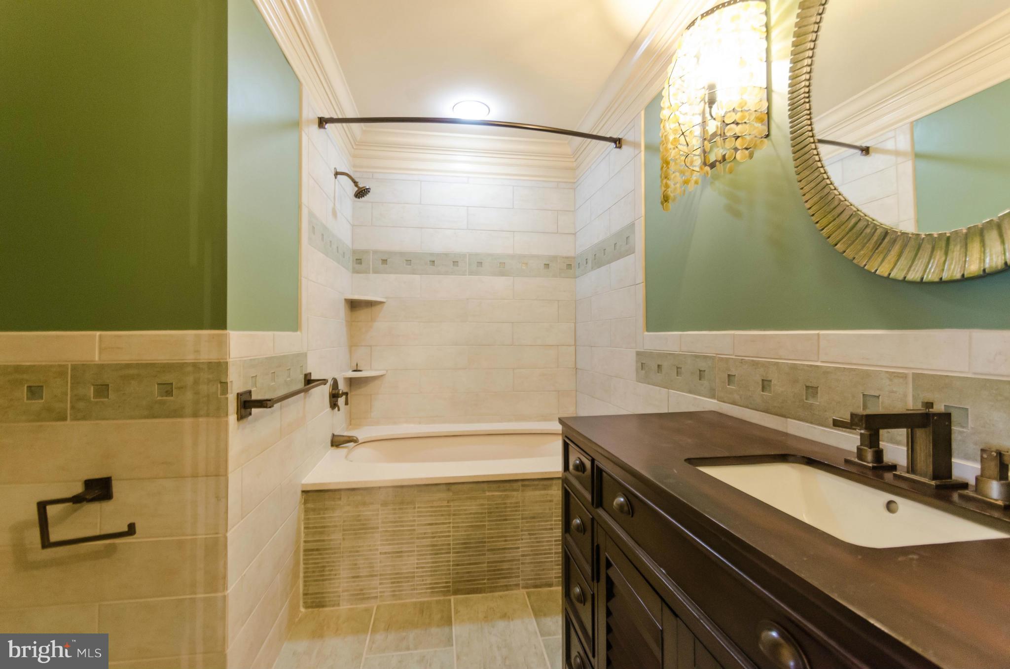 PEBBLE CREEK - Residential Lease