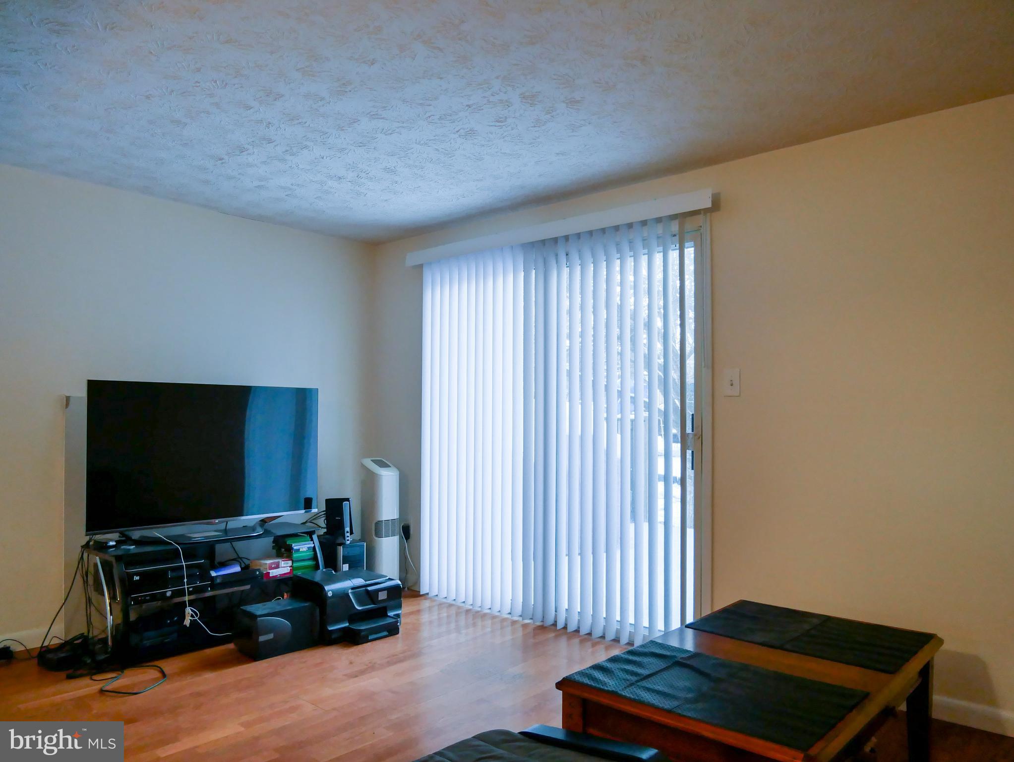 GUNNERS LAKE VILLAGE - Residential