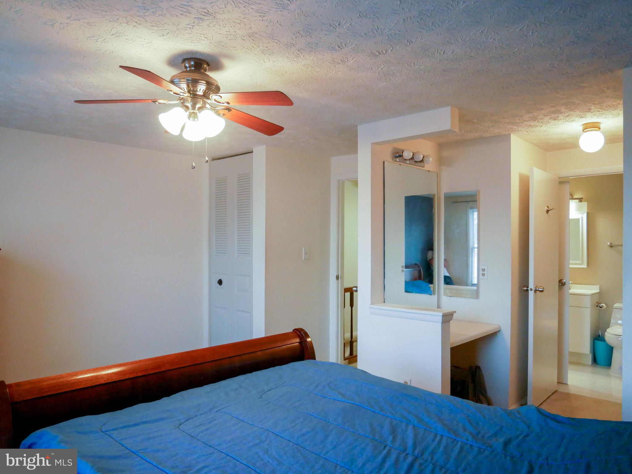 GUNNERS LAKE VILLAGE - Residential