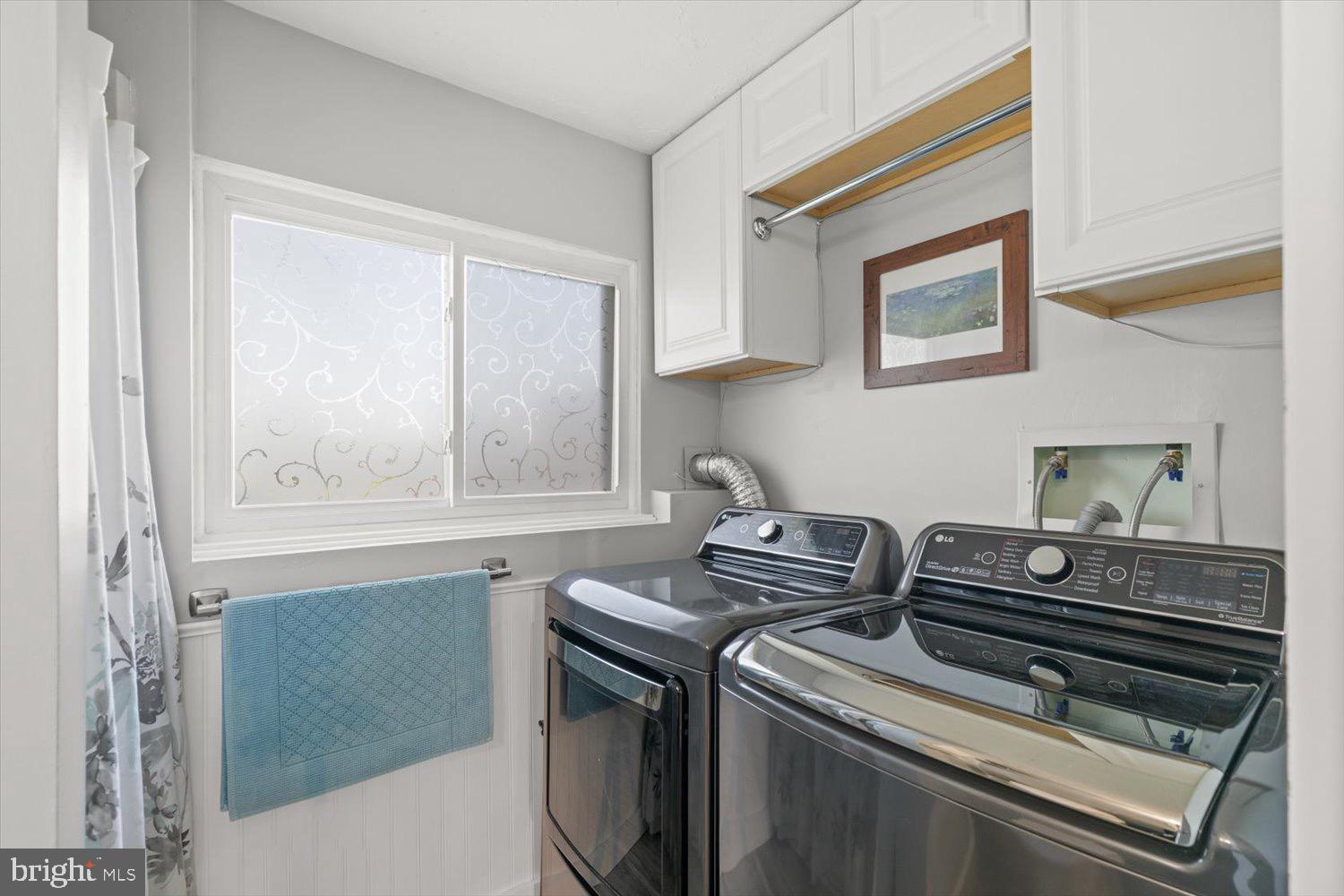 VILLAGE PARK - Residential