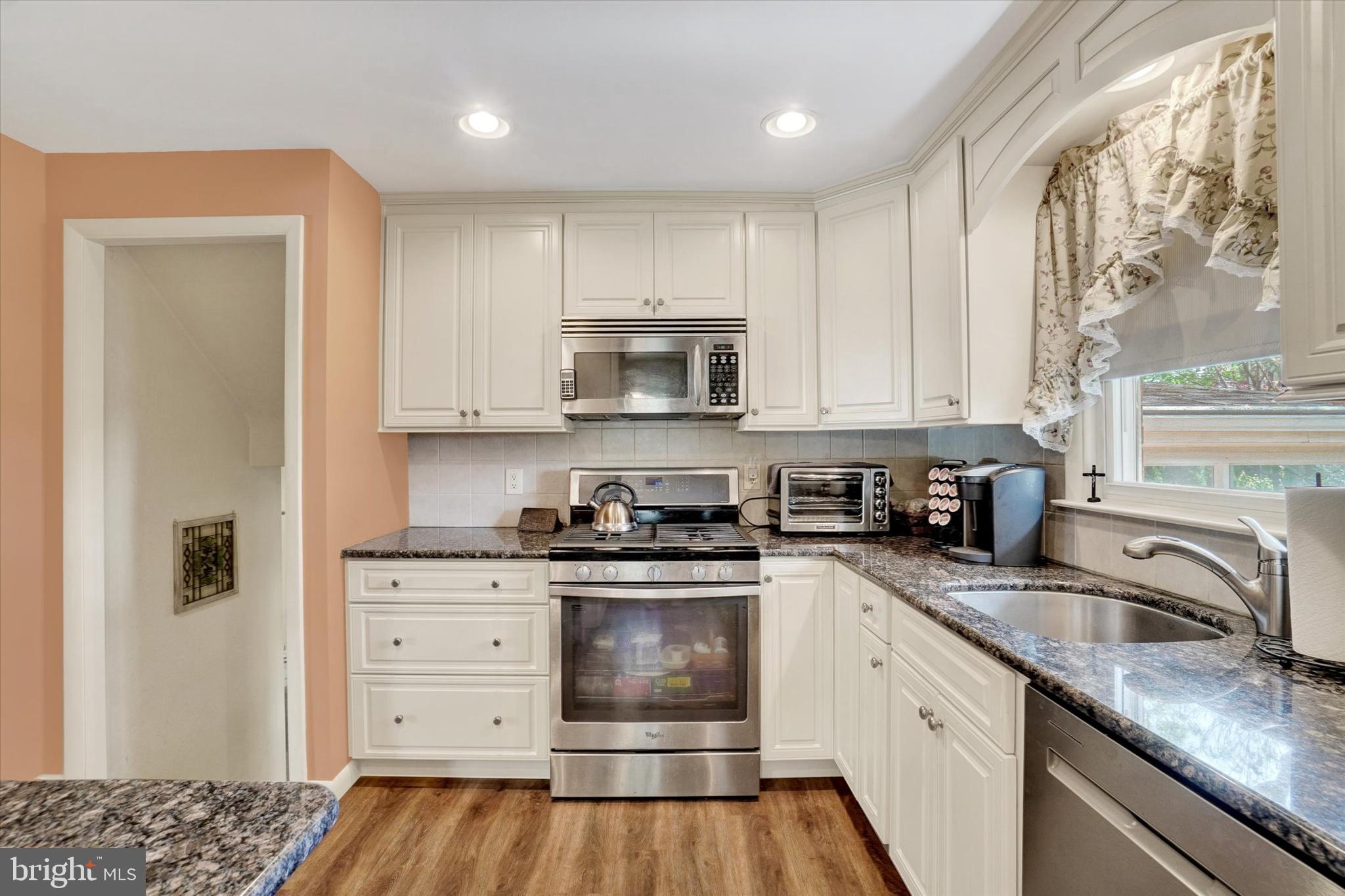 HAINES ACRES - Residential