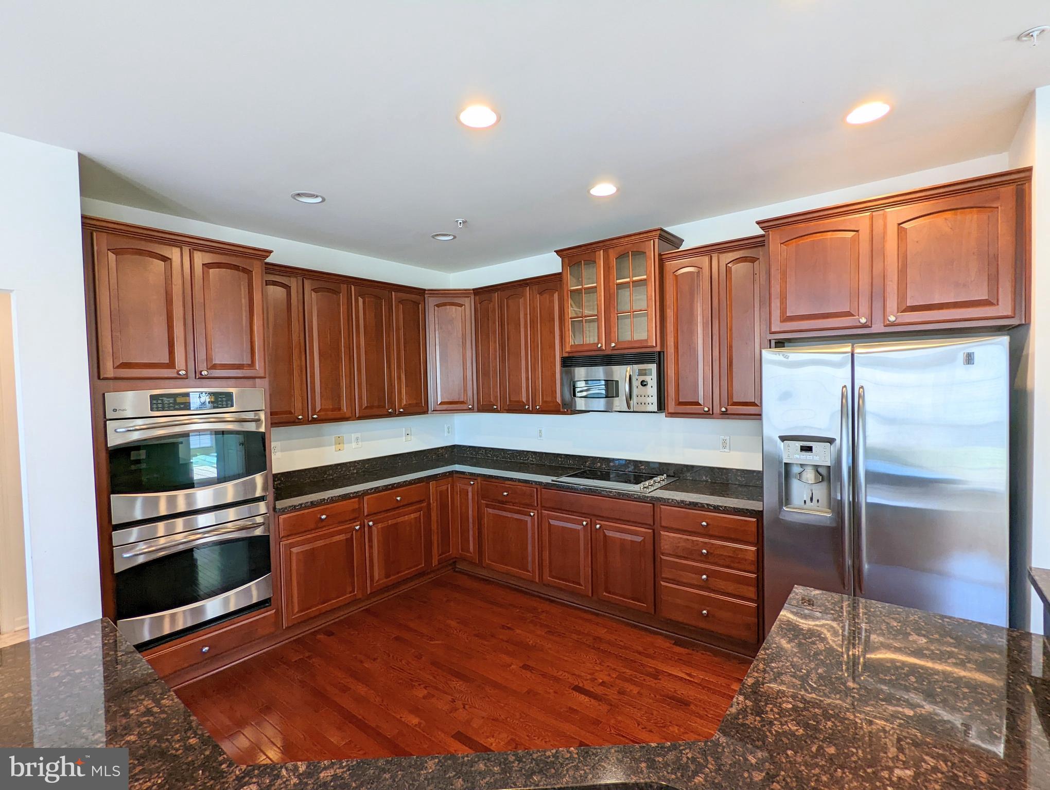 BRENTWOOD - Residential