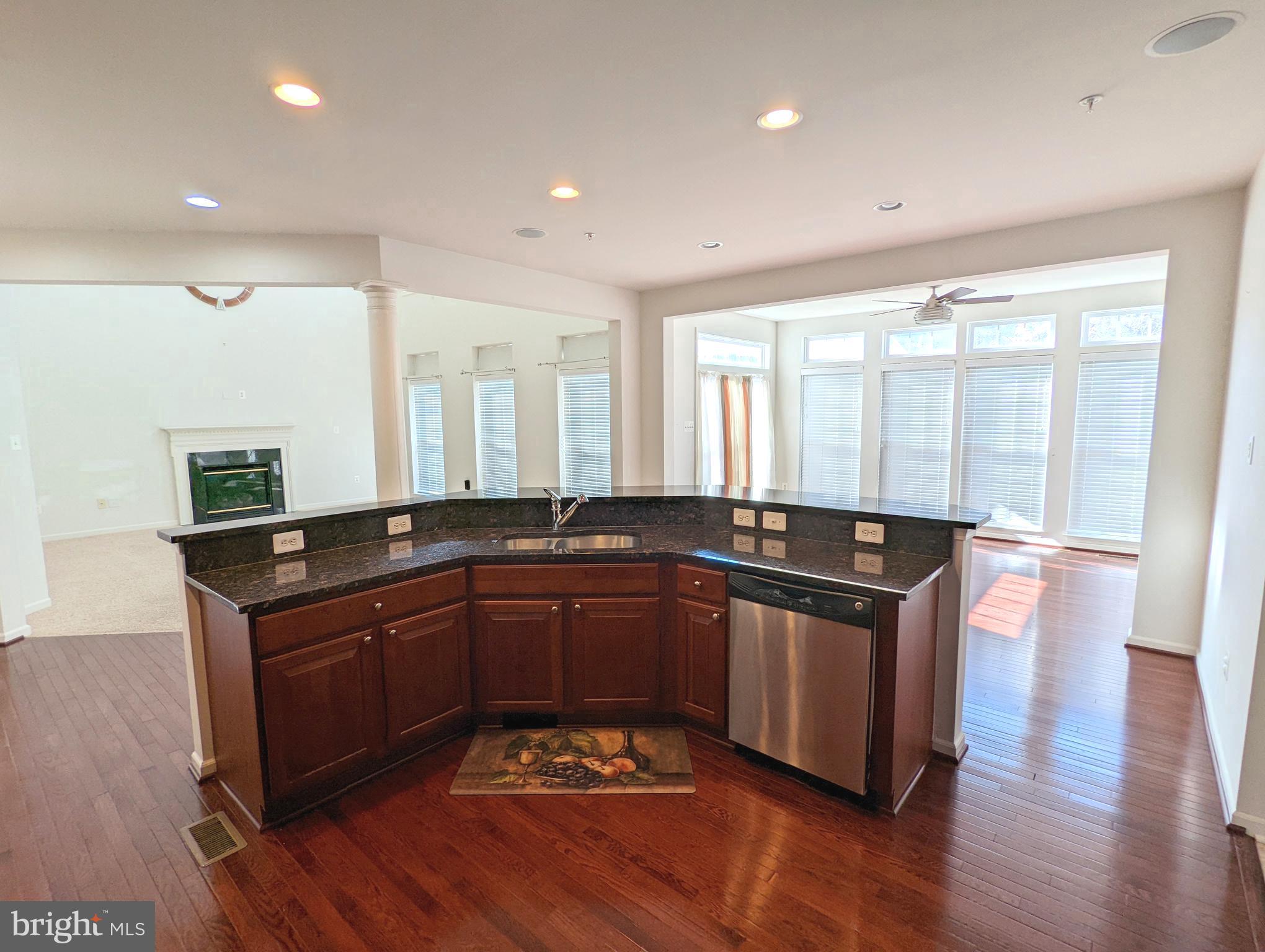 BRENTWOOD - Residential