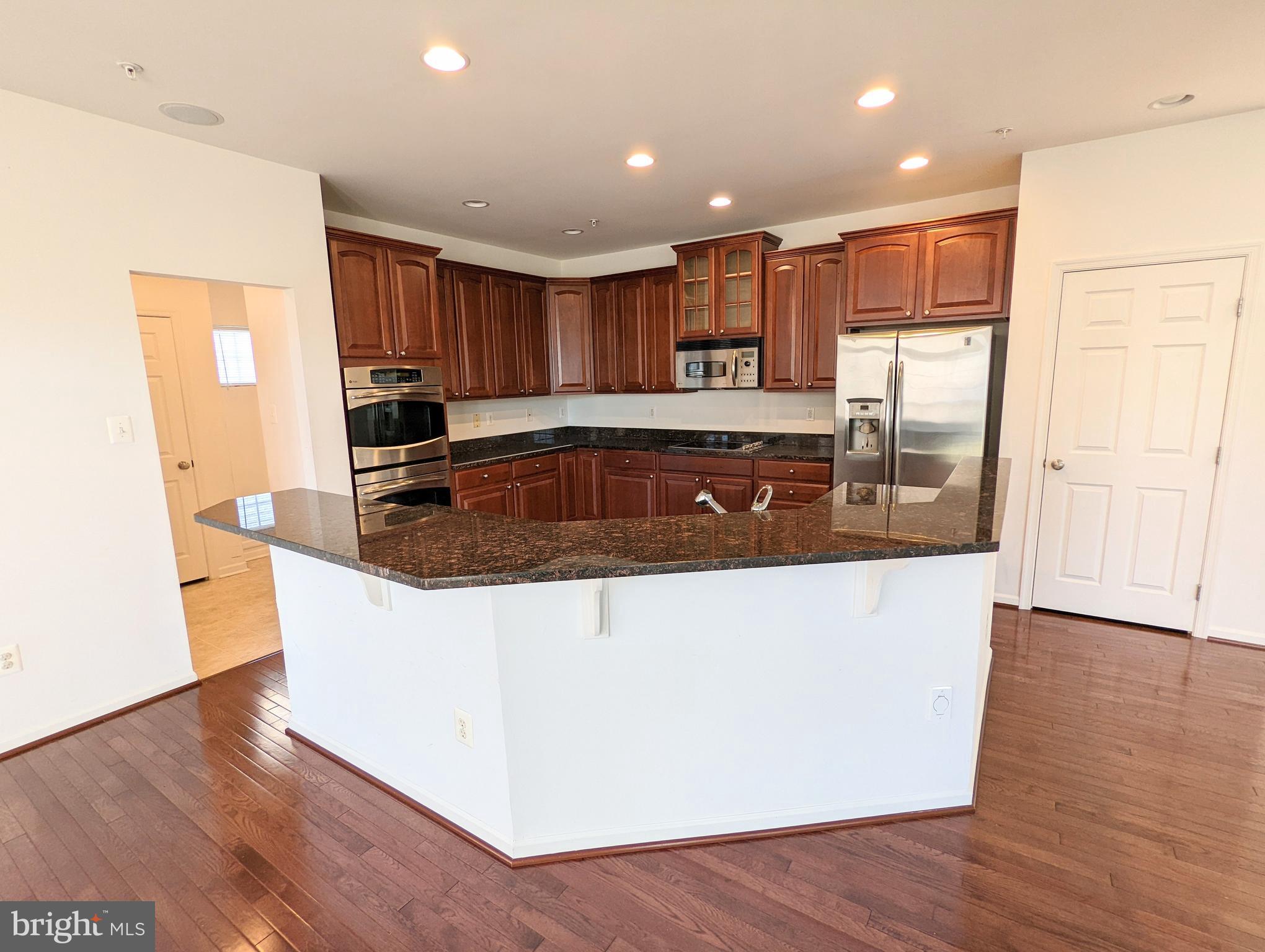 BRENTWOOD - Residential