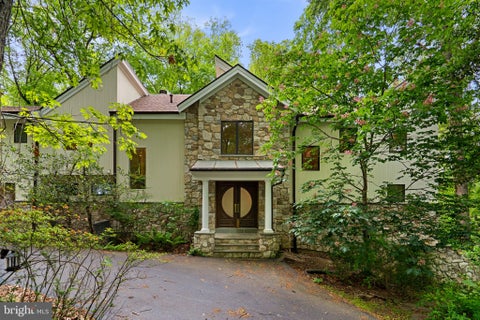 Homes For Sale - 10701 Sycamore Springs Lane<br/> GREAT FALLS, VA 22066