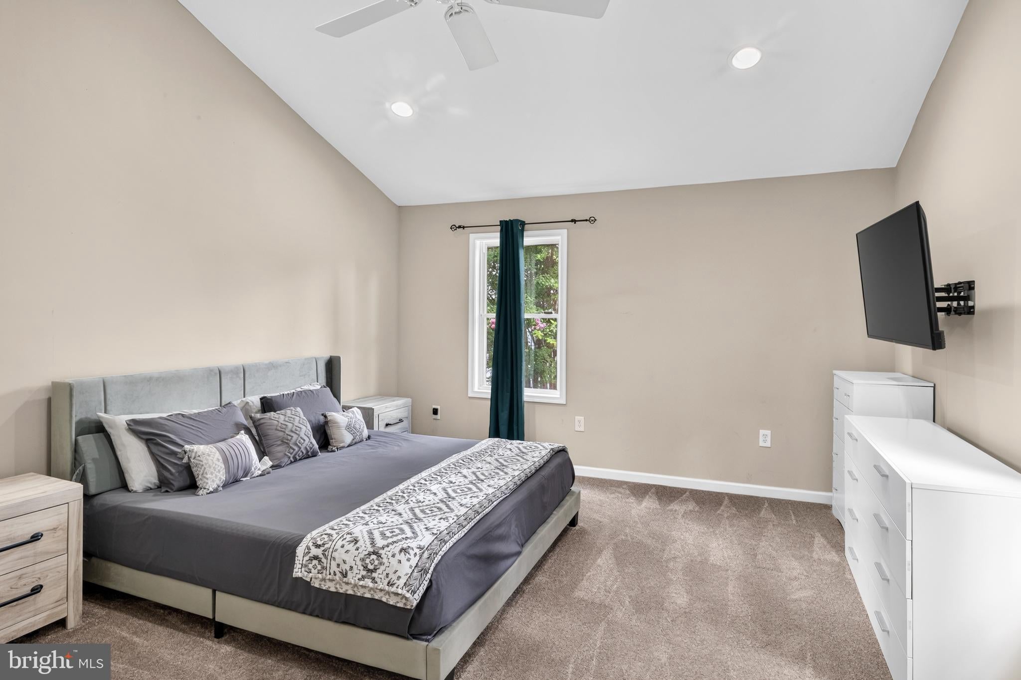 819 DANZA ROAD