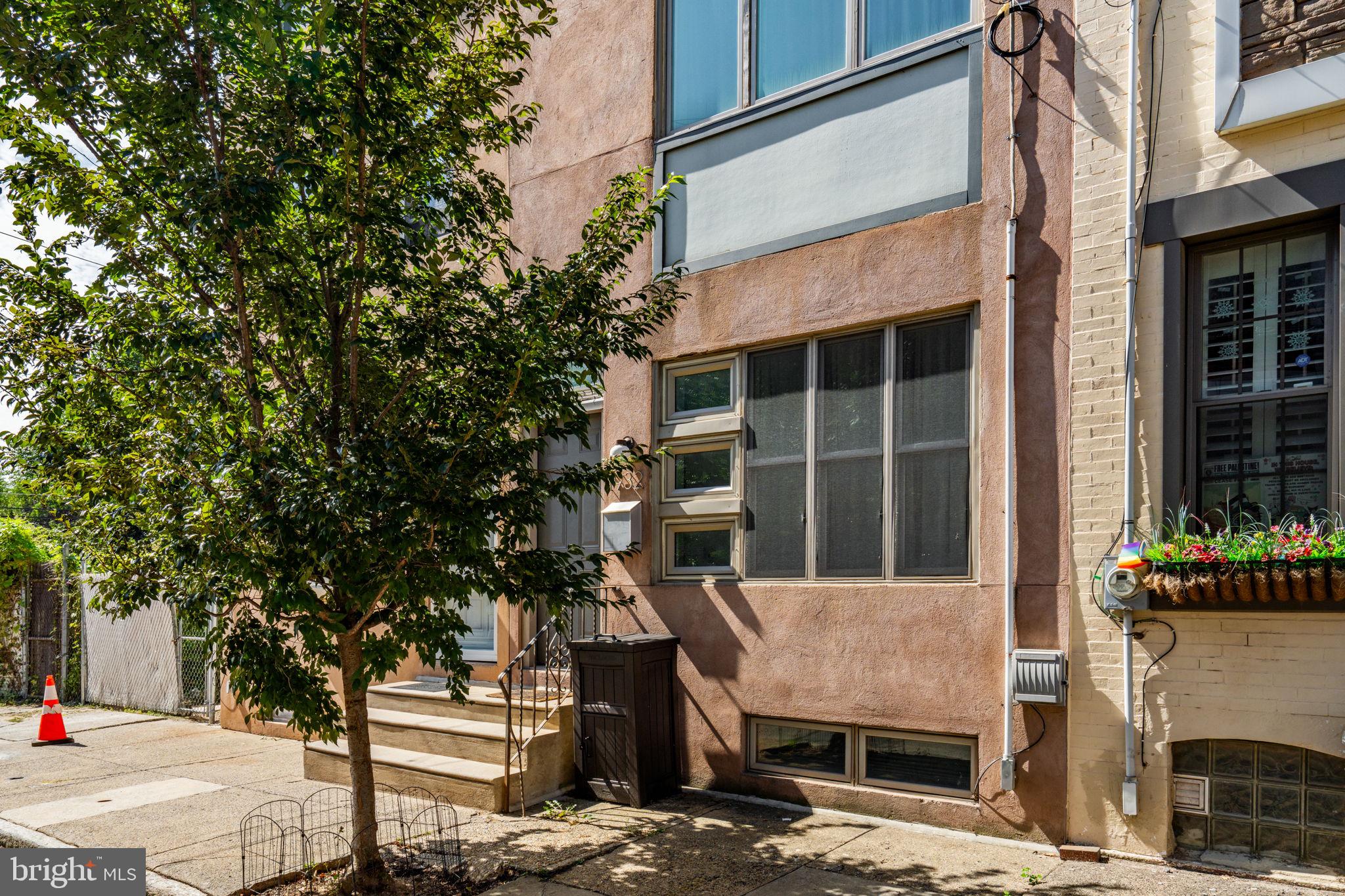 1932 E ARIZONA STREET