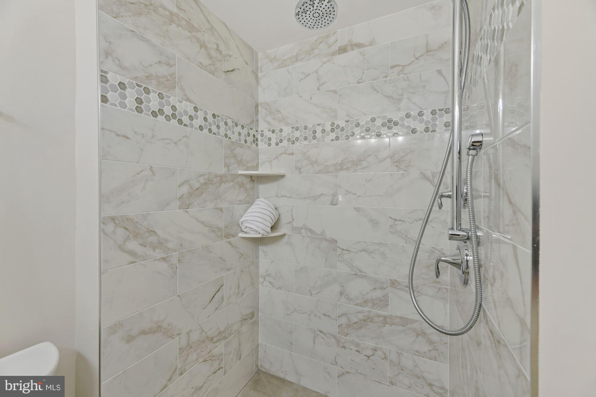 ORANGE HUNT ESTATES - Residential