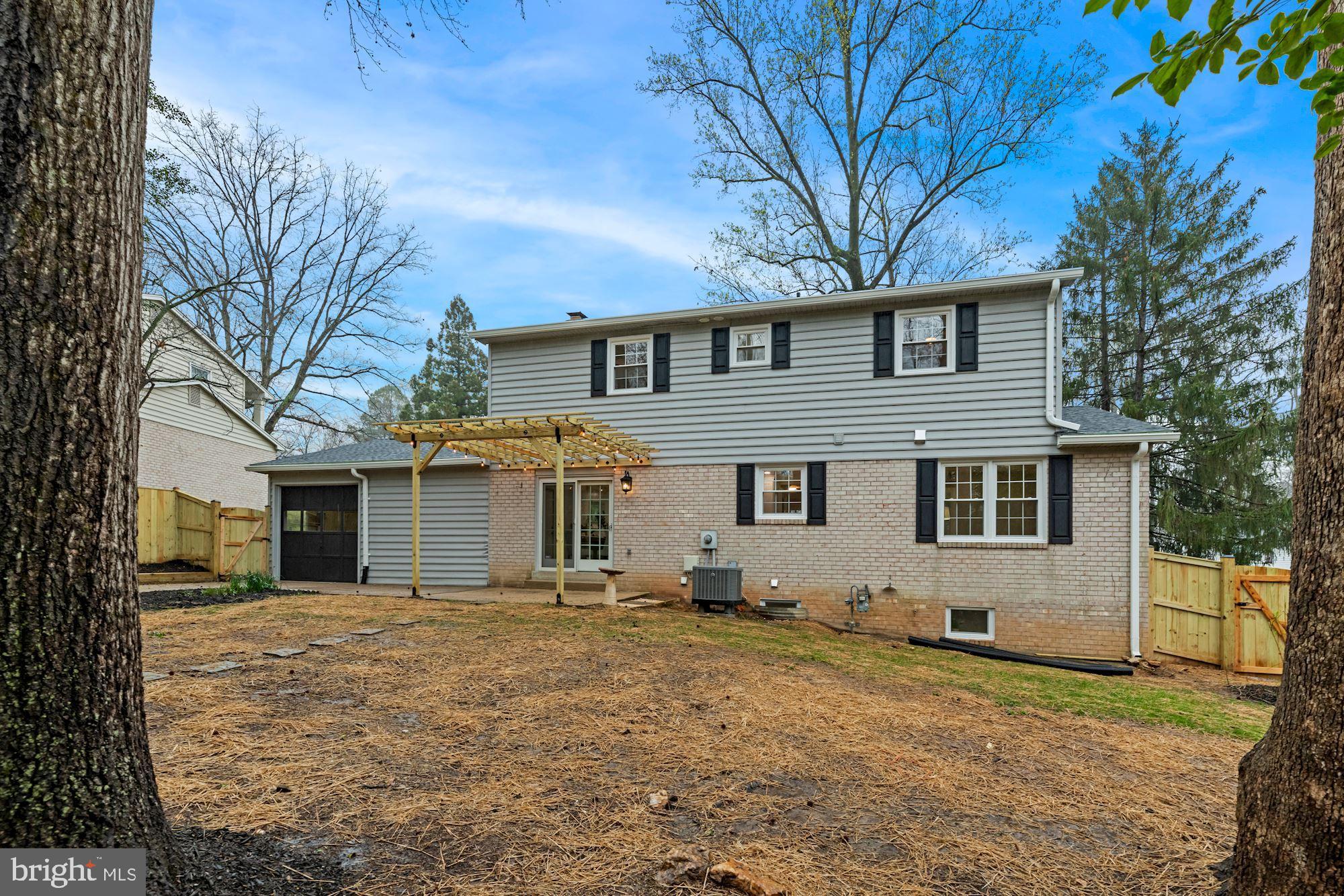 ORANGE HUNT ESTATES - Residential