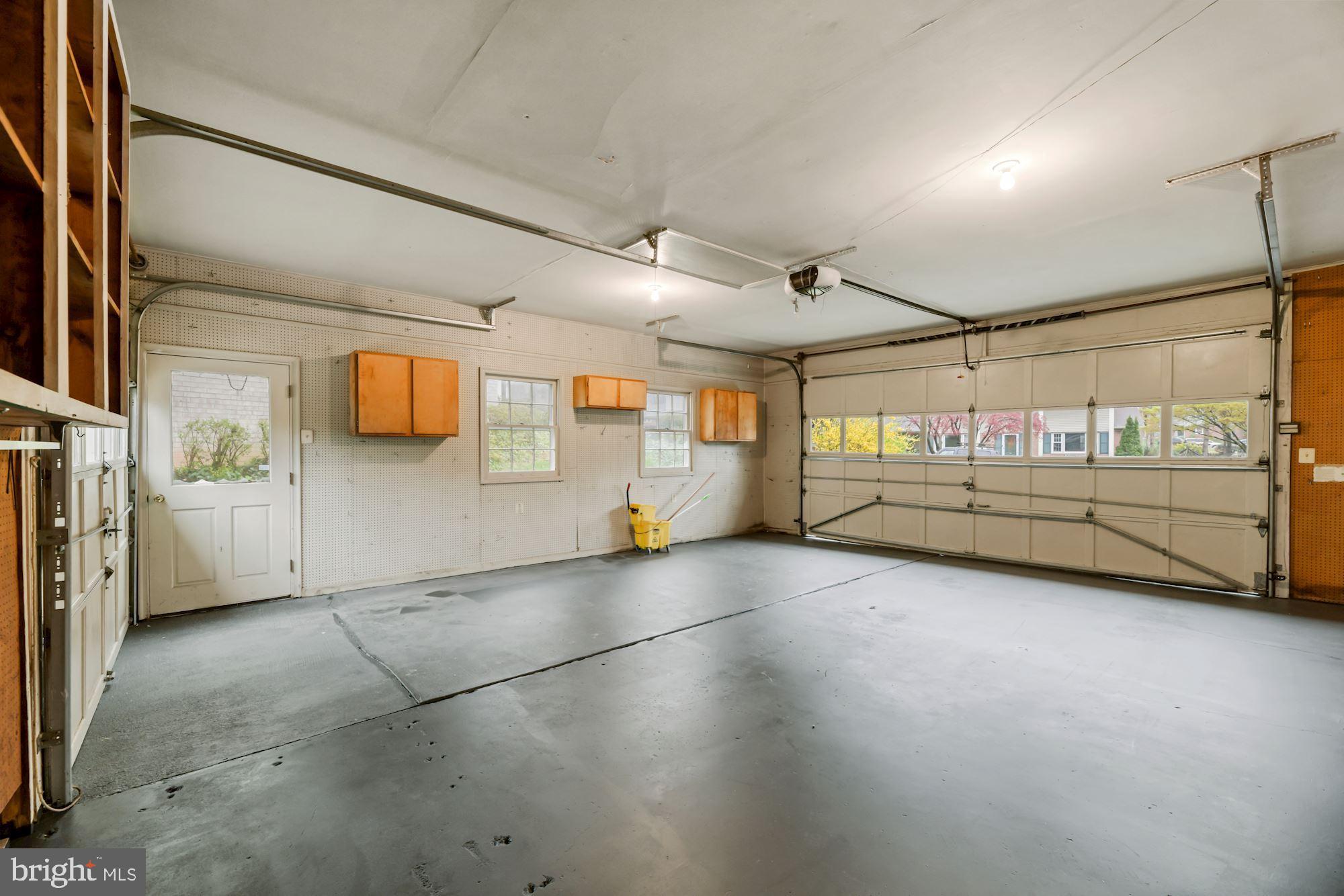 ORANGE HUNT ESTATES - Residential