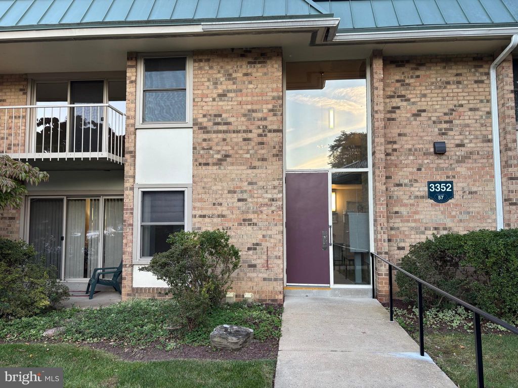 Photo of 3352 Chiswick Court #57-3E, SILVER SPRING, MD 20906 (MLS # MDMC2203636)