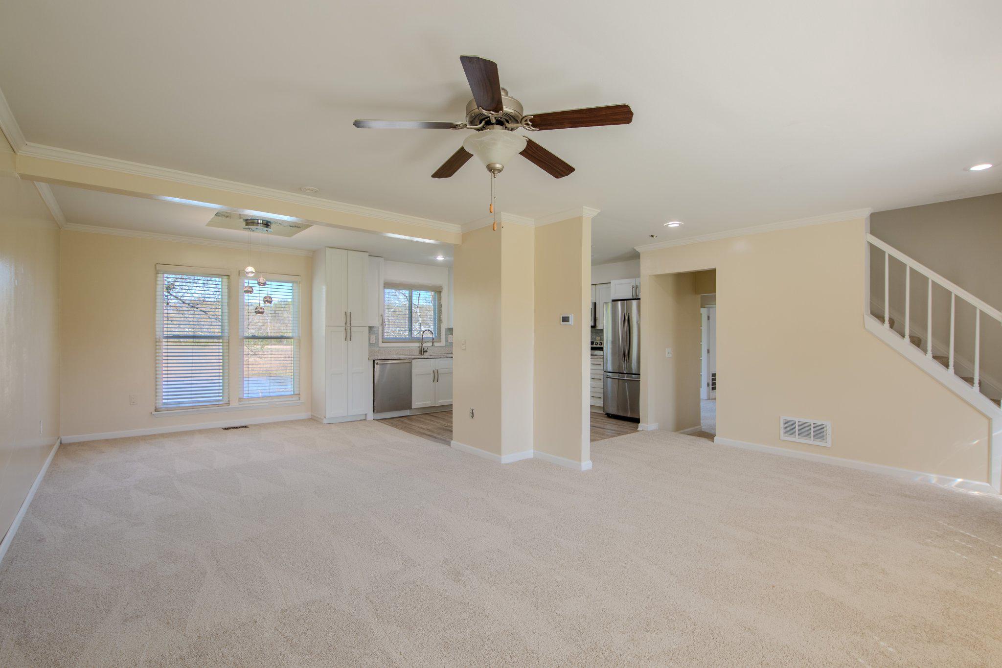 COUNTRY CLUB PARK - Residential