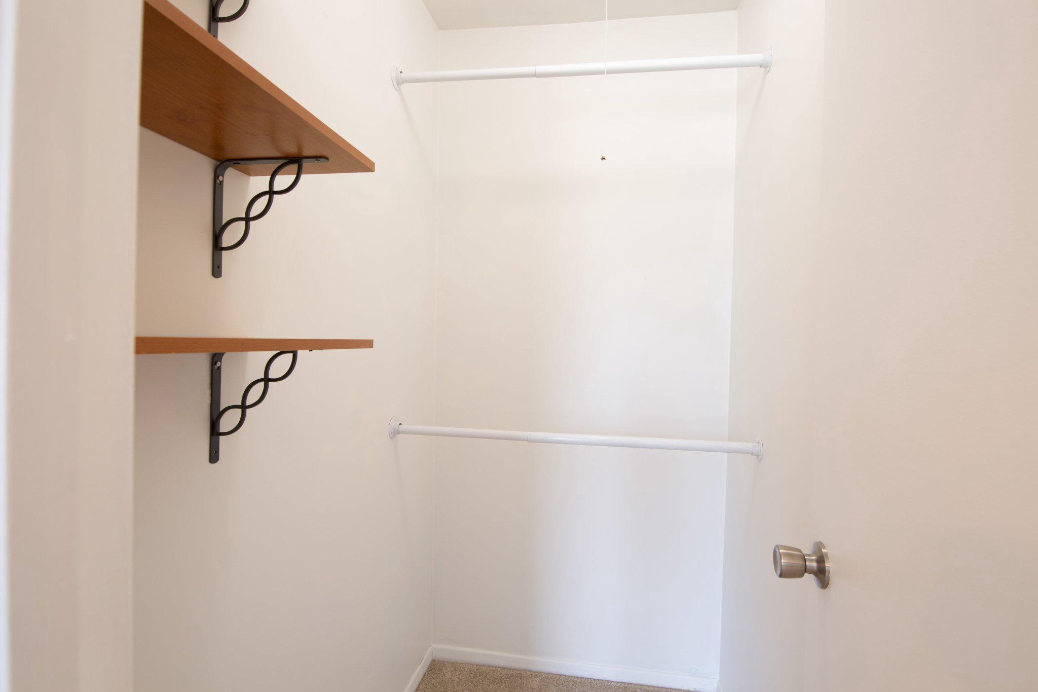 COUNTRY CLUB PARK - Residential