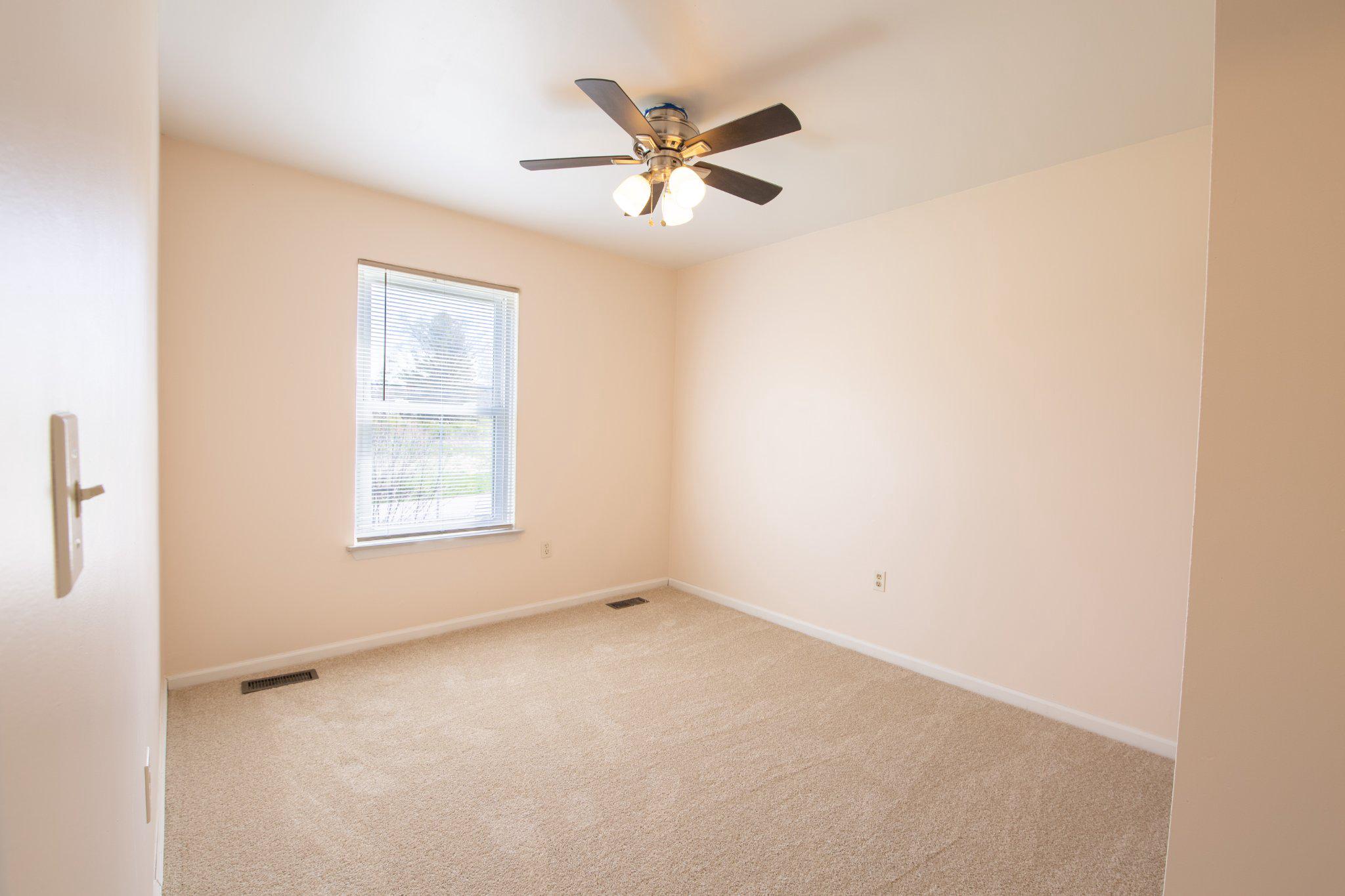 COUNTRY CLUB PARK - Residential