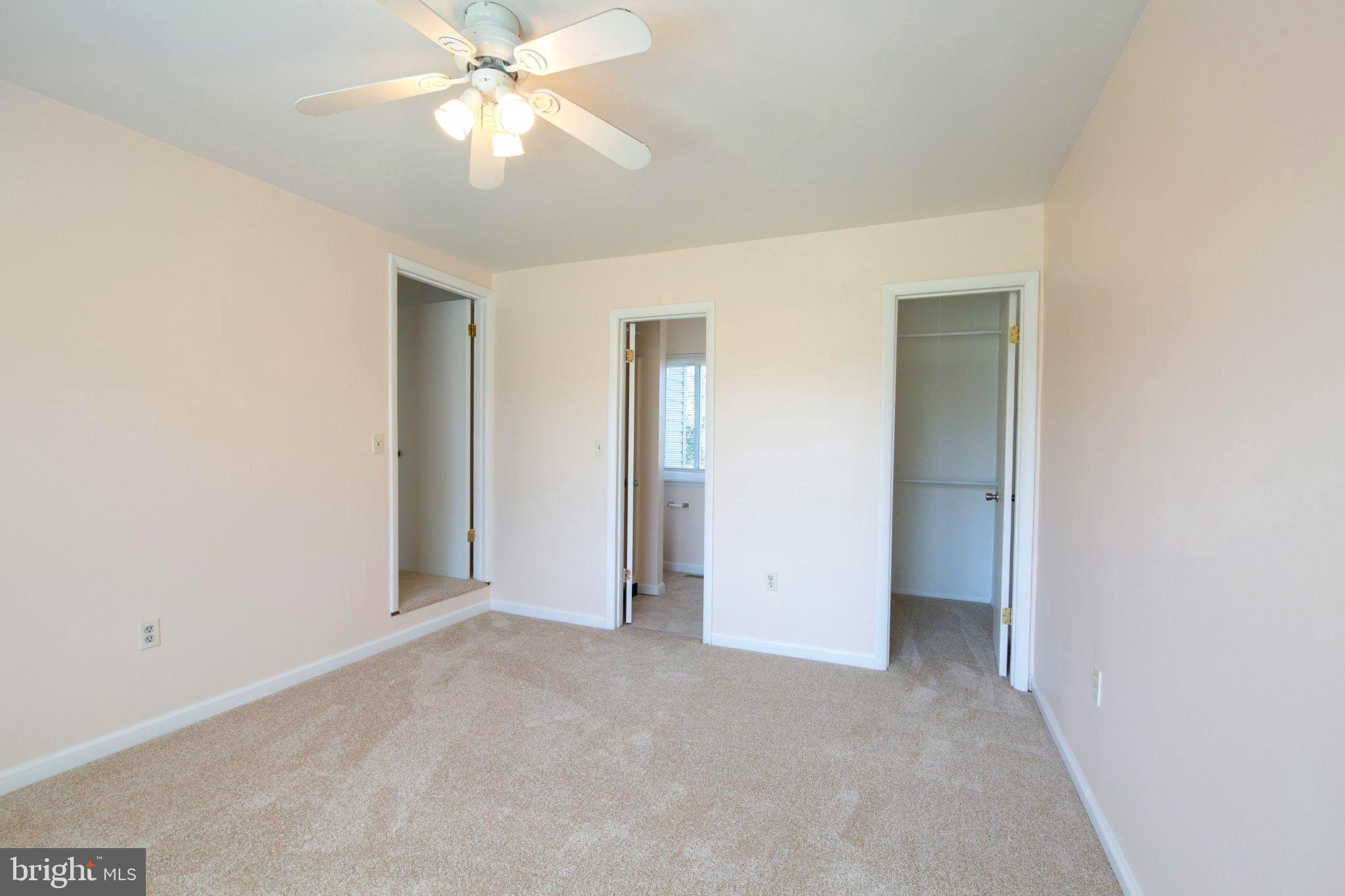 COUNTRY CLUB PARK - Residential