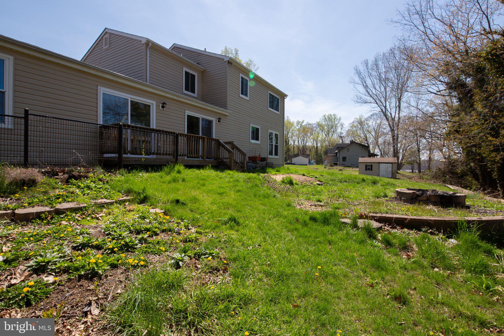 COUNTRY CLUB PARK - Residential