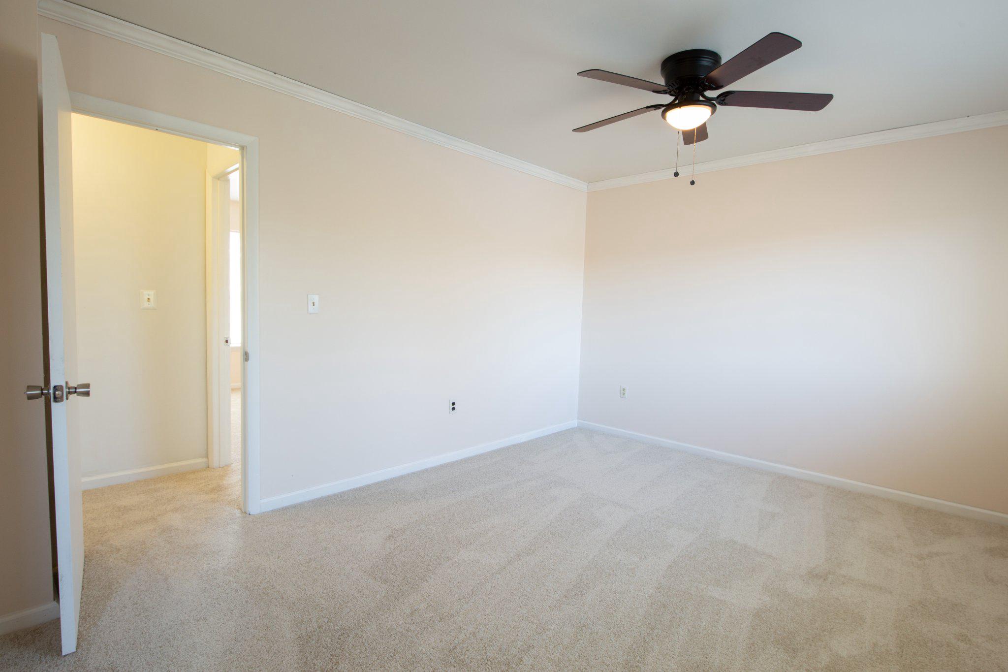 COUNTRY CLUB PARK - Residential