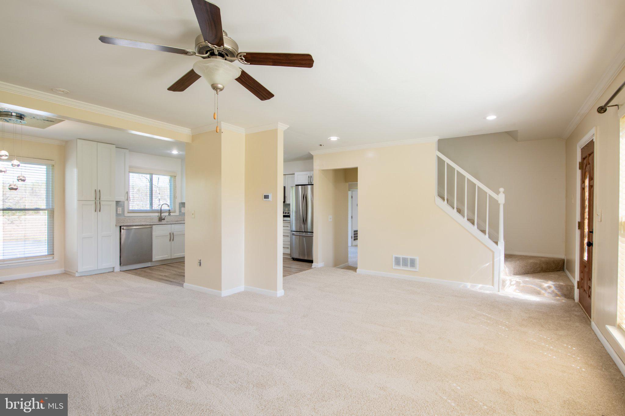 COUNTRY CLUB PARK - Residential