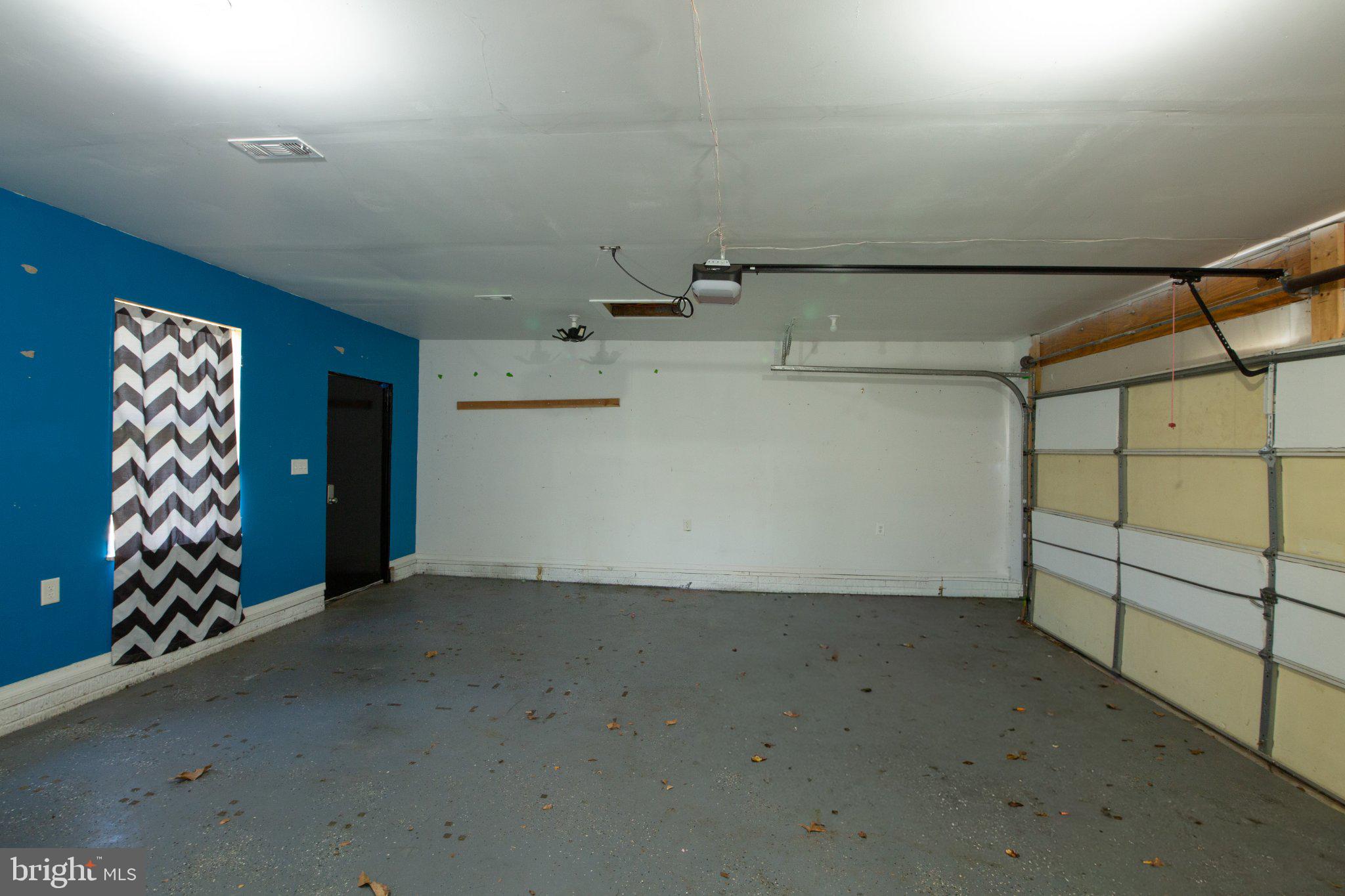 COUNTRY CLUB PARK - Residential