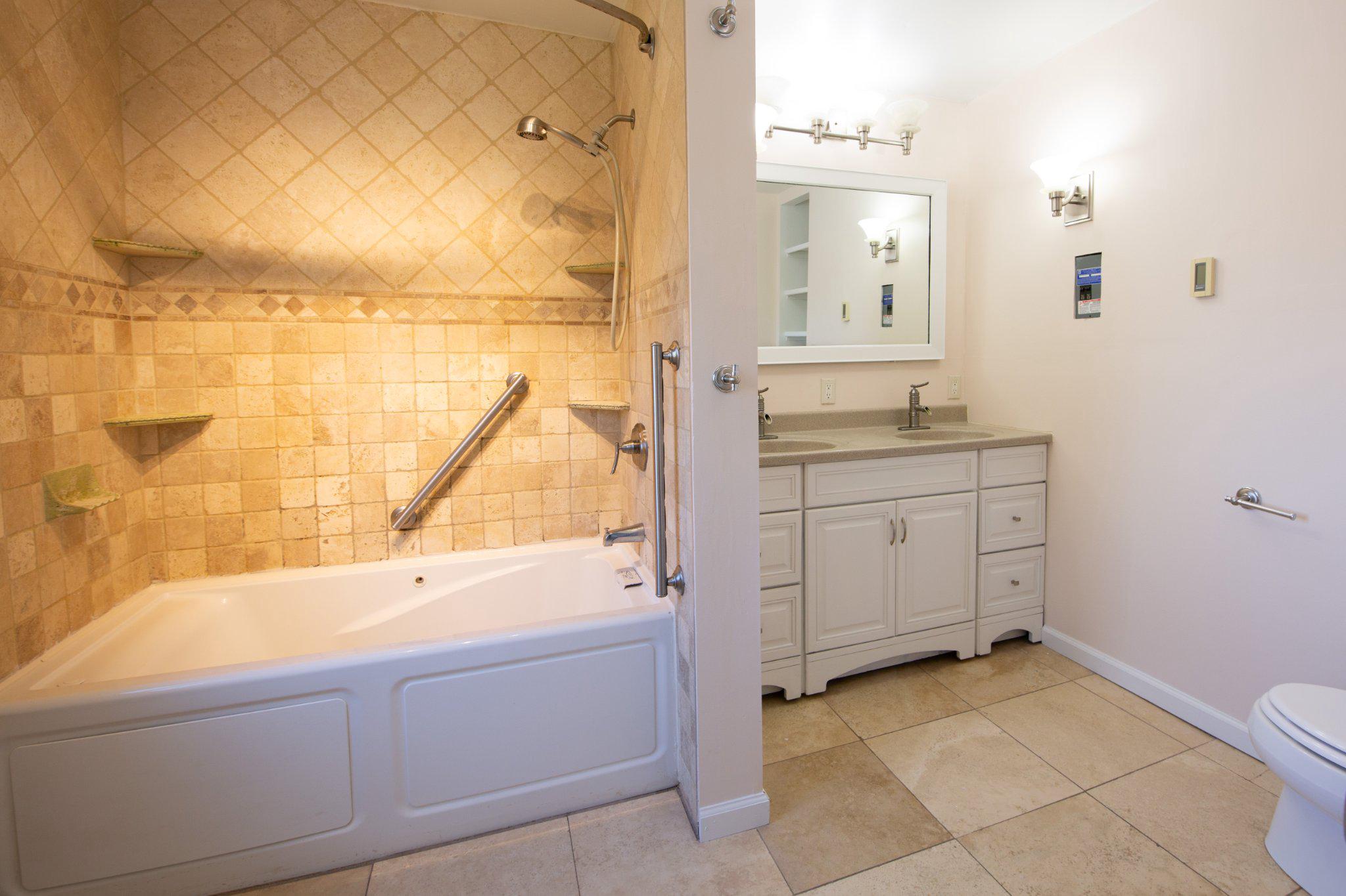 COUNTRY CLUB PARK - Residential