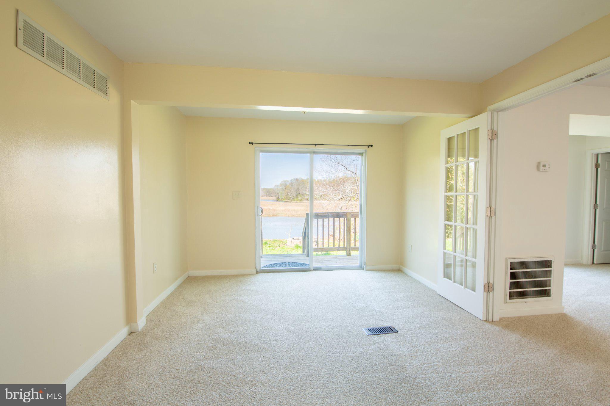 COUNTRY CLUB PARK - Residential