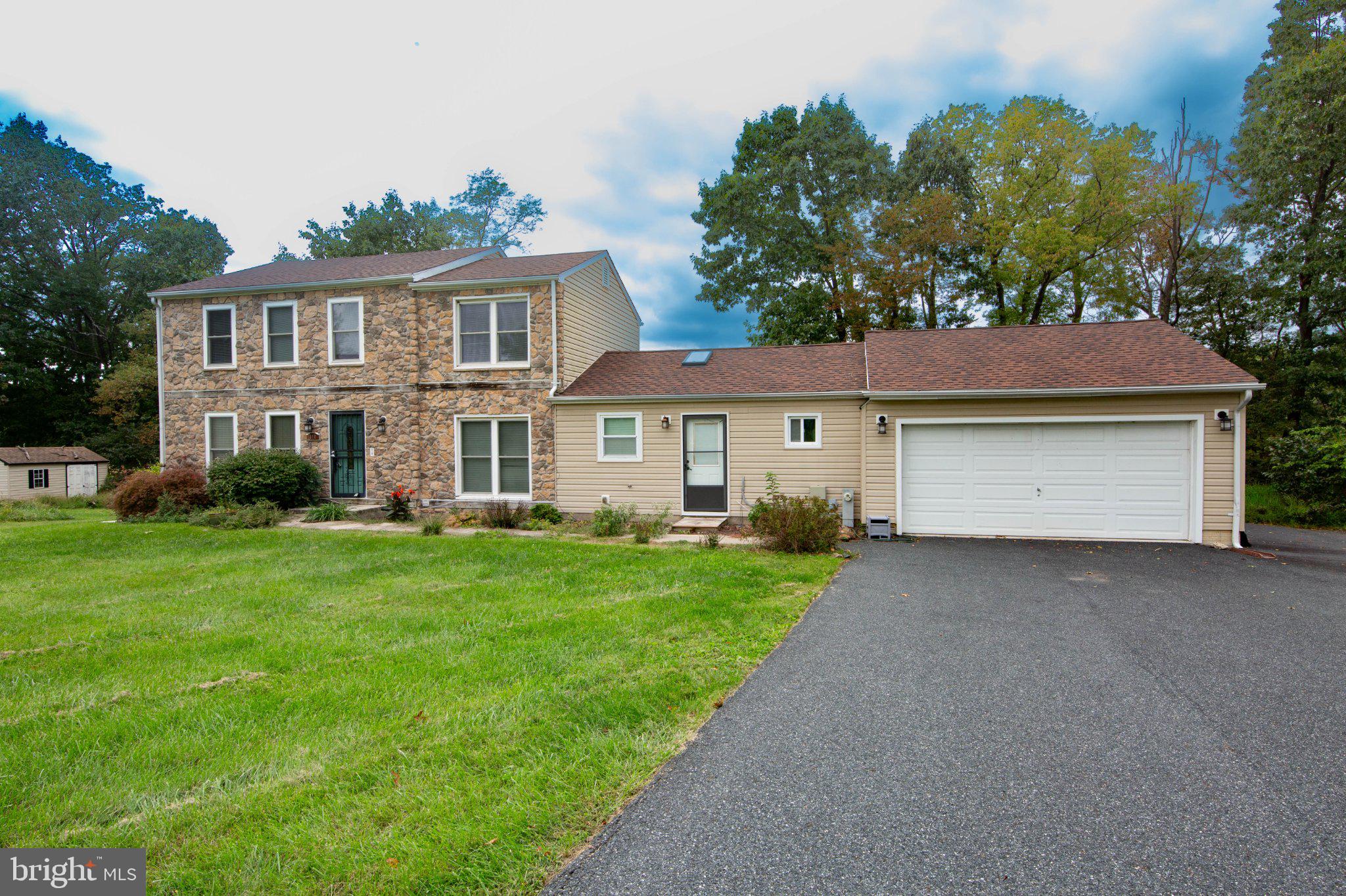 610 COUNTRY CLUB ROAD