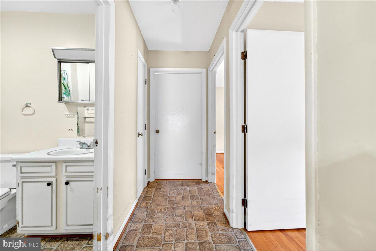 VERONA HEIGHTS - Residential