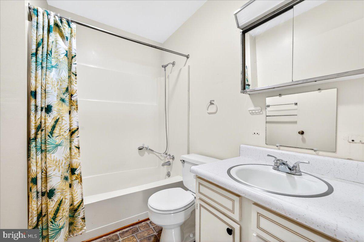 VERONA HEIGHTS - Residential