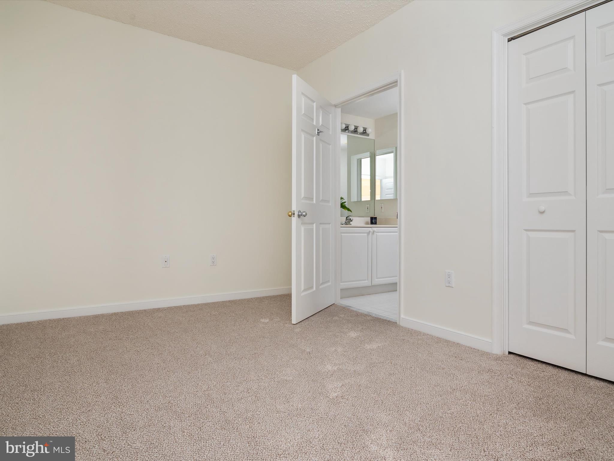 MCKINSEY PARK - Residential