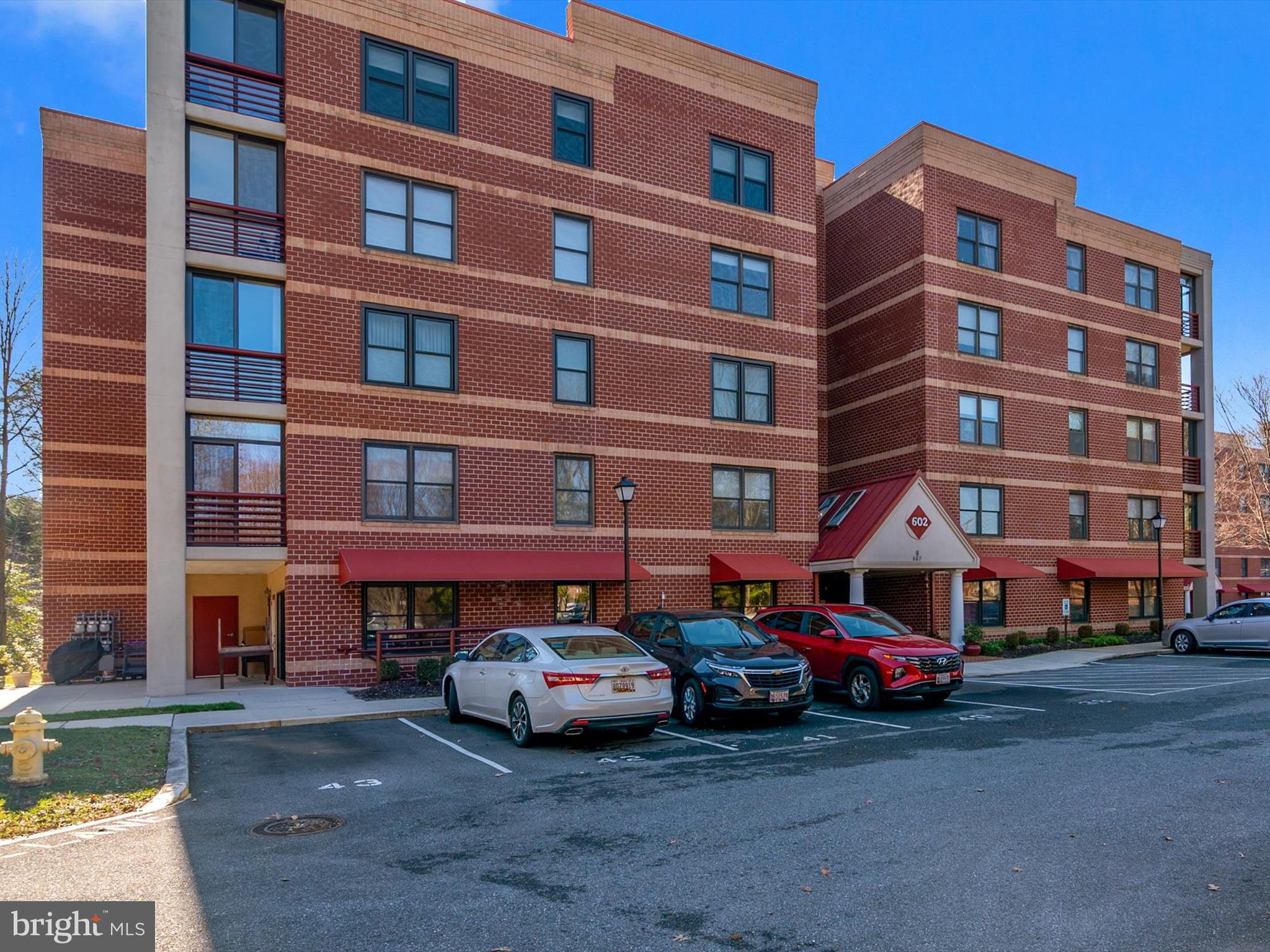 MCKINSEY PARK - Residential