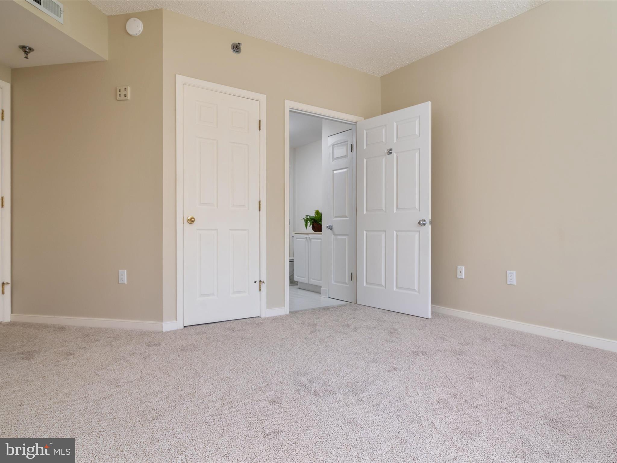 MCKINSEY PARK - Residential