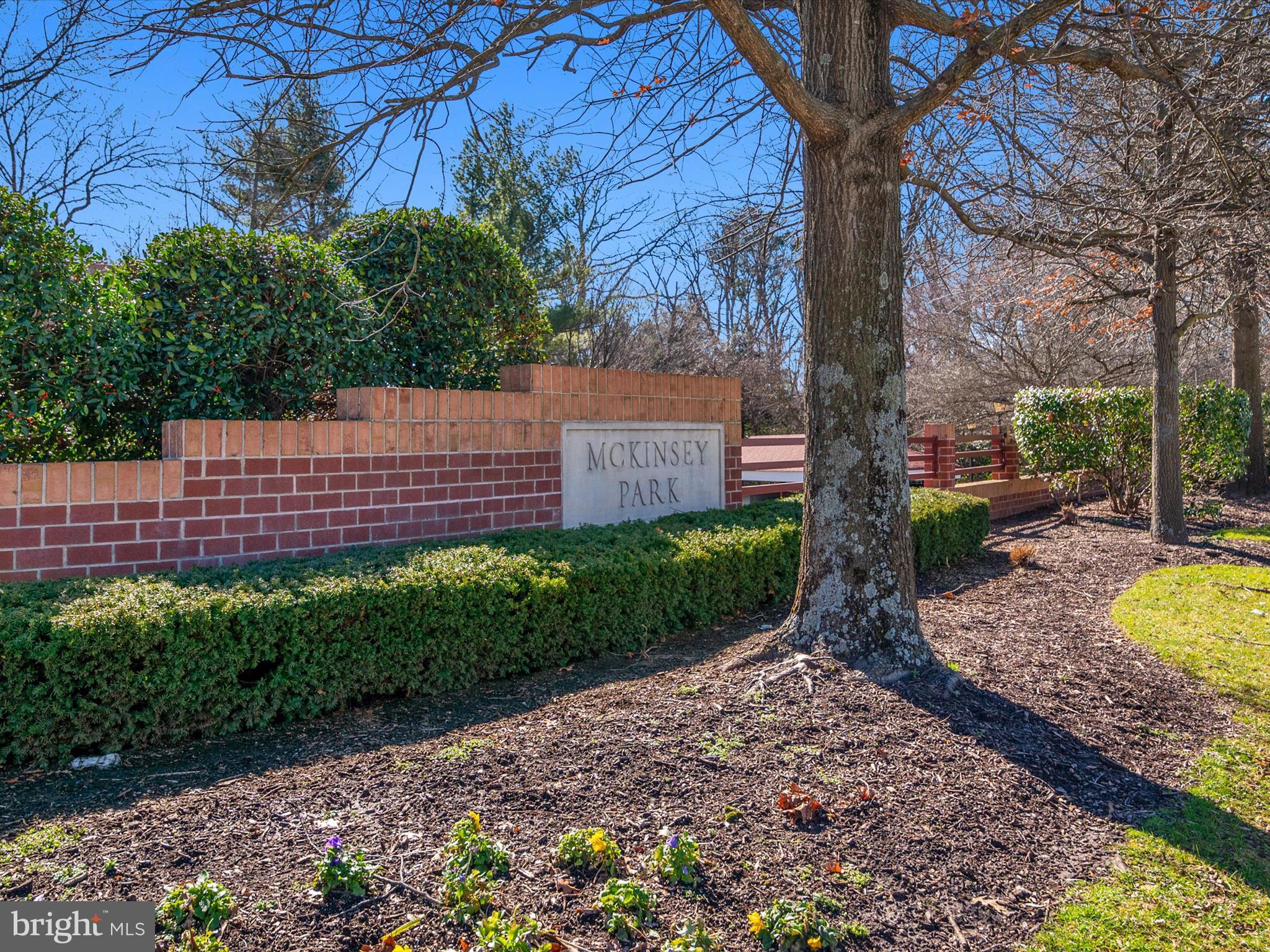 MCKINSEY PARK - Residential