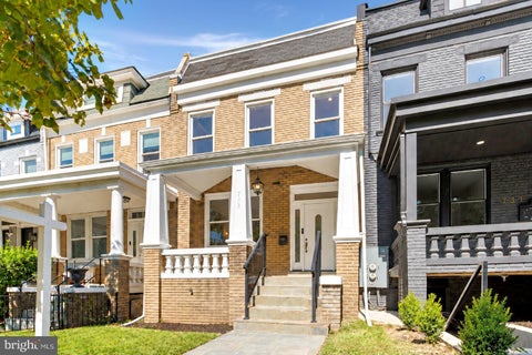 Townhouse For Sale - 733 Otis Place<br/> WASHINGTON, DC 20010