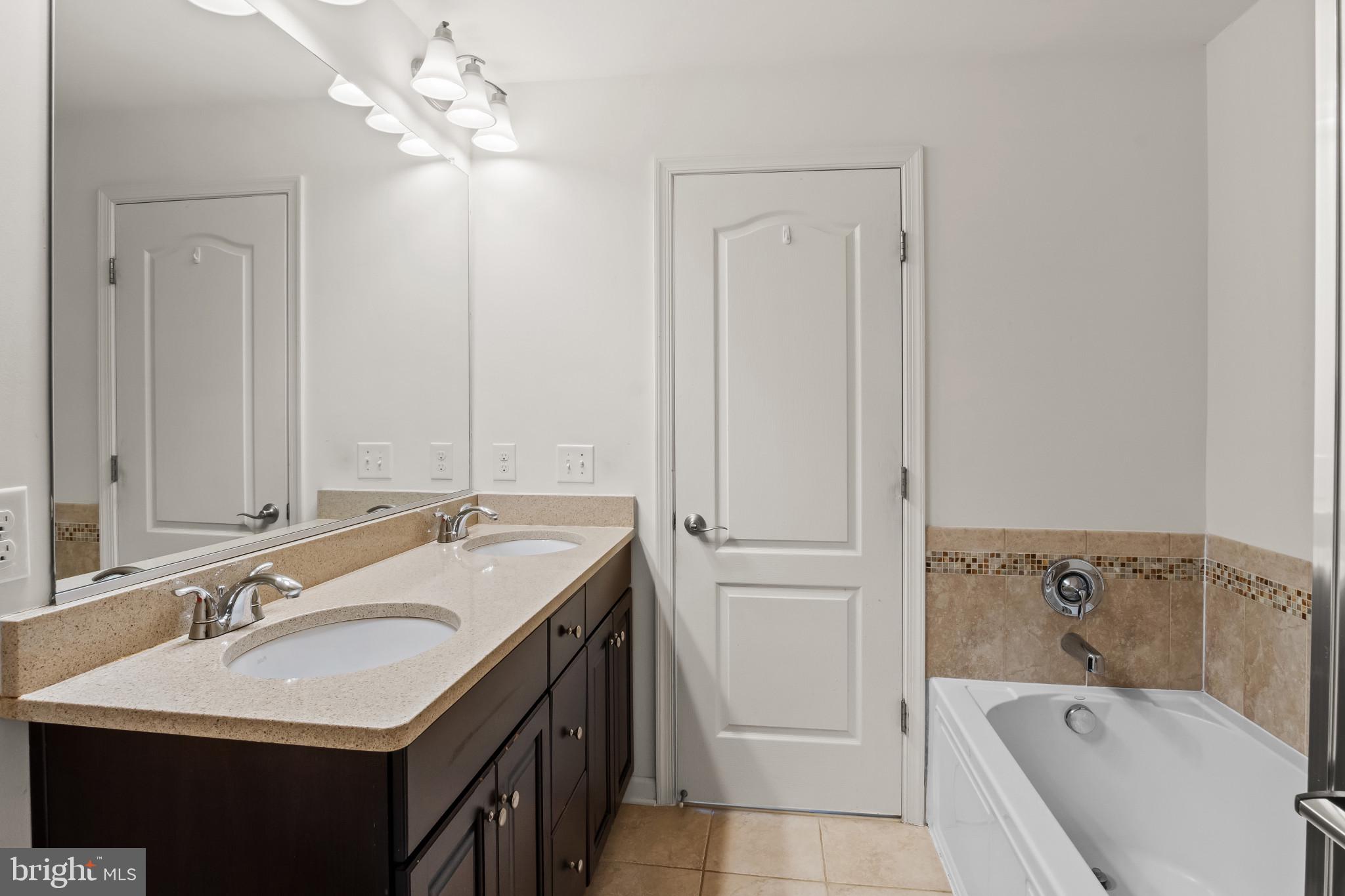 POTOMAC CLUB - Residential