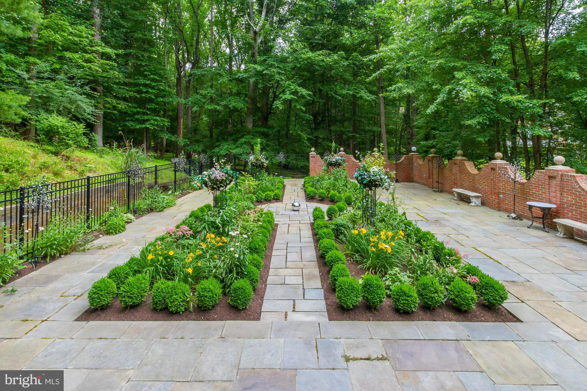 POTOMAC VIEW ESTATES - Residential