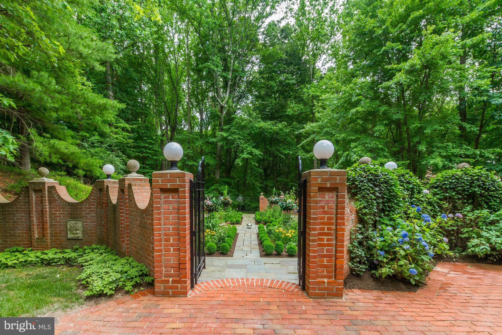 POTOMAC VIEW ESTATES - Residential