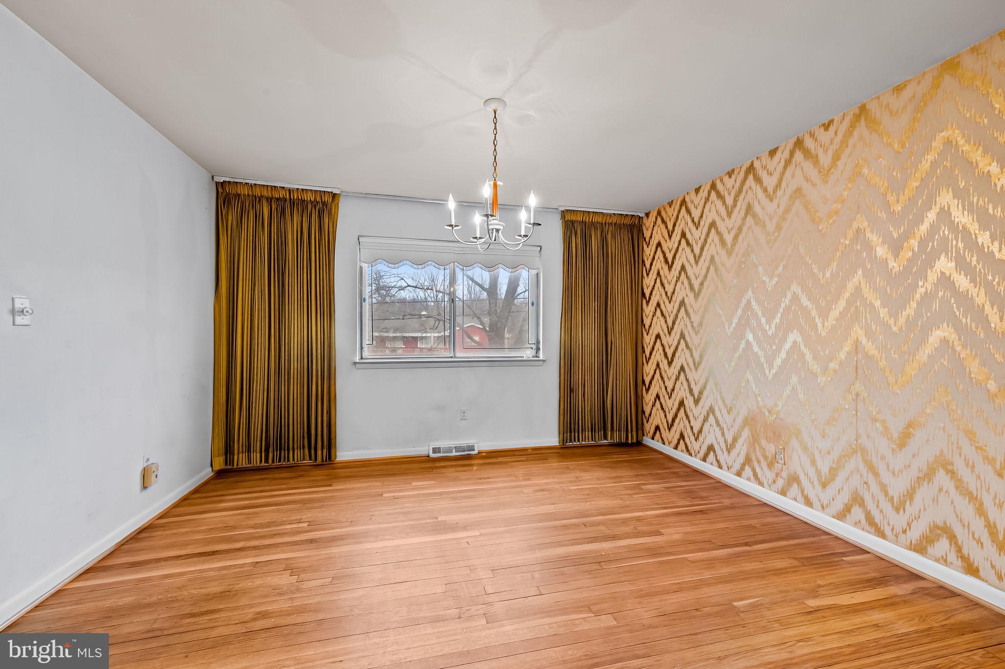 RANDALLSTOWN - Residential