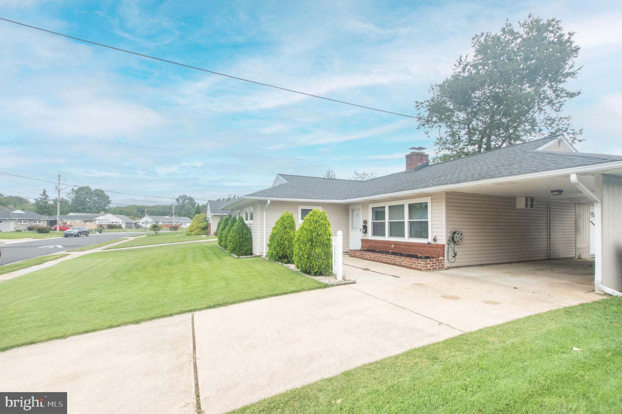 15 W STEPHEN DRIVE